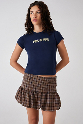 T-shirt UO Exclusive FM Bébé en taille: XS - FCUK - Modalova