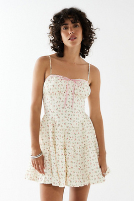 Kiss The Sky Villa Floral mini Dress Urban Outfitters ES