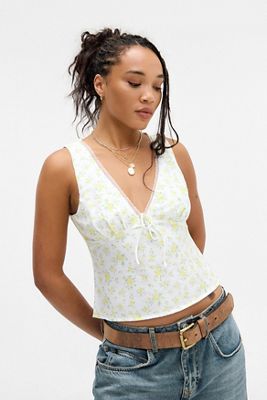 Kiss The Sky Top Chai Tie Exclusivo de UO