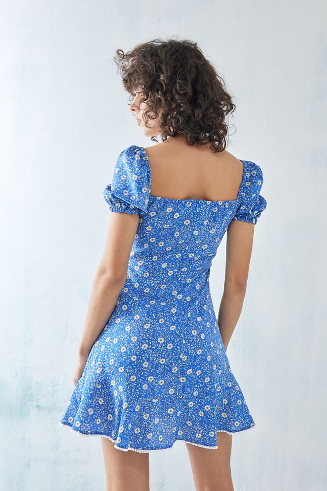 Kiss The Sky UO Exclusive Blue Daisy Mini Dress | Urban Outfitters UK