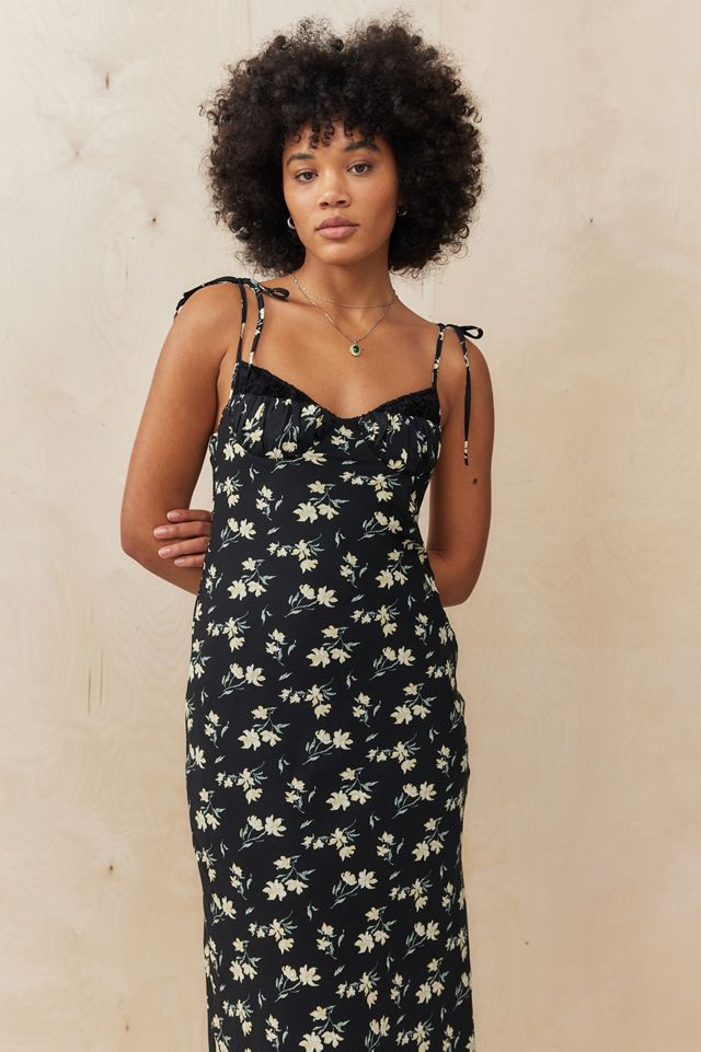 Kiss The Sky Vestido Midi Floral Iris Exclusivo de UO #1