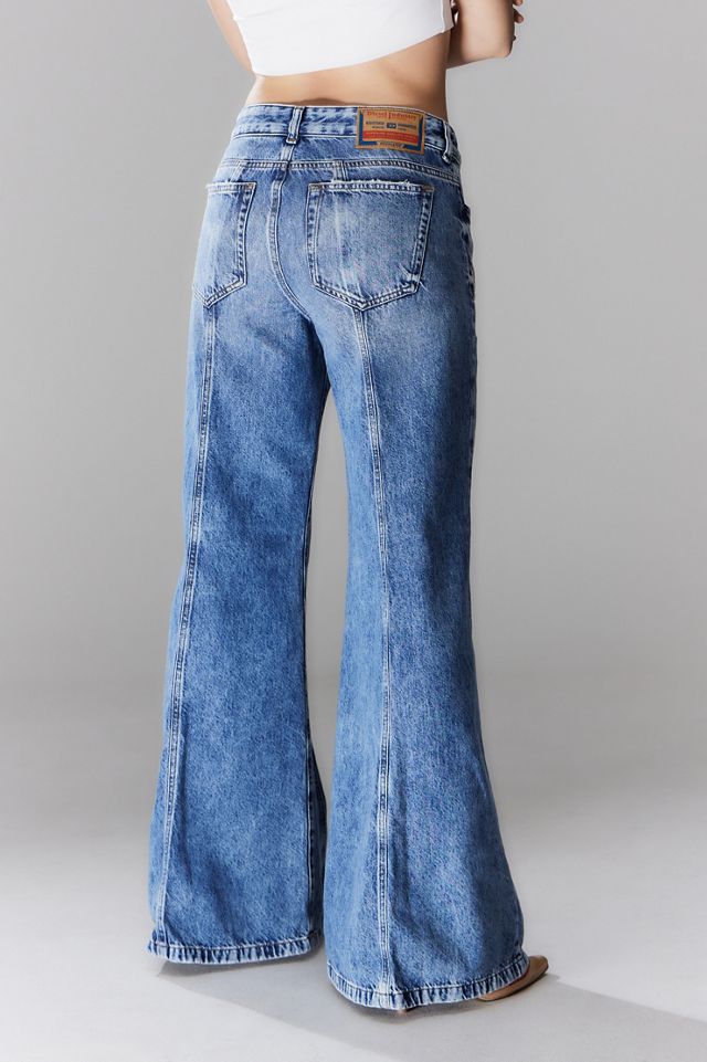 Jeans Diesel Bootcut & Flare Lavaggio Medio D-Akii #3