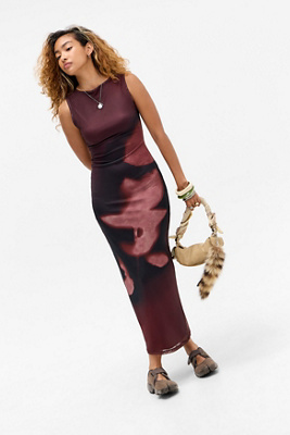 Motel UO Exclusive Burgundy Fayola Dress Product Page