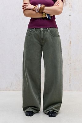 Motel Olivgrüne Jeans mit niedriger Taille und weiter Passform