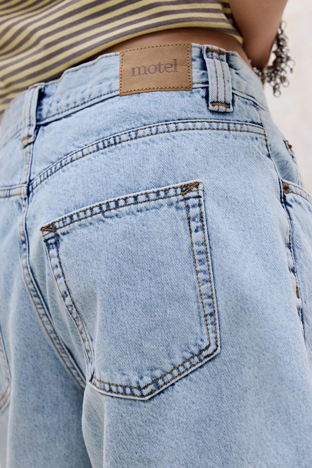 Short de patineur années 80 bleu clair Motel #2