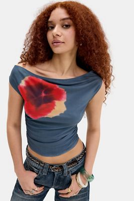 Motel Bisik Off-Shoulder Top