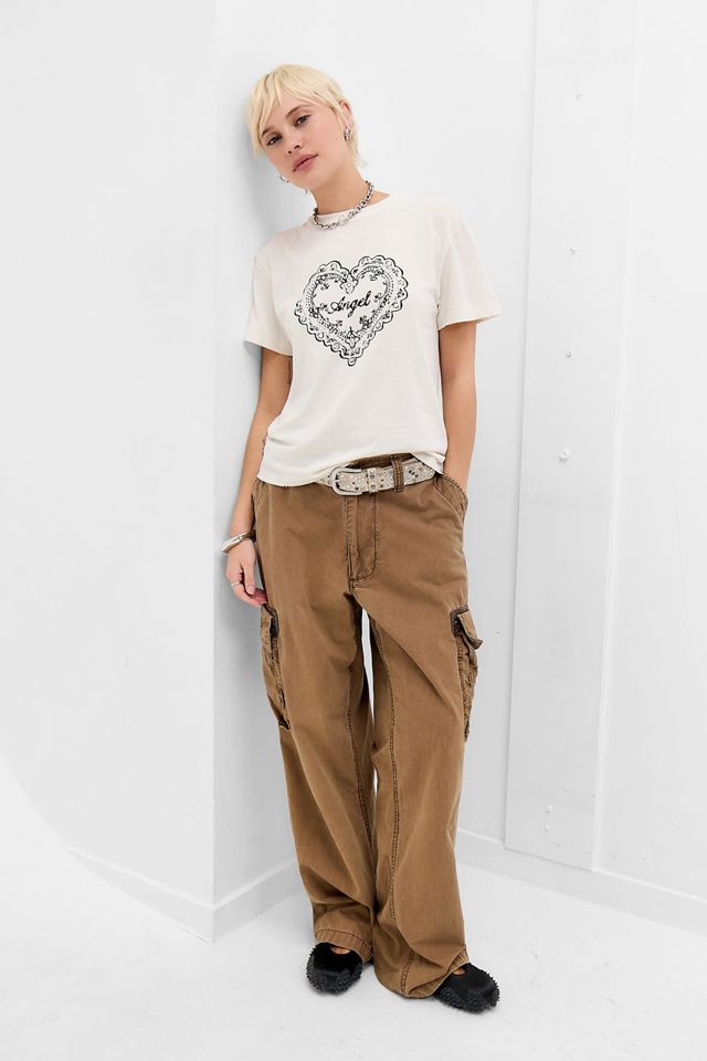 T-Shirt con Grafica Angel The Ragged Priest #1