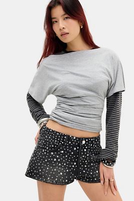 Shorts Mini con Tachuelas Glare de The Ragged Priest