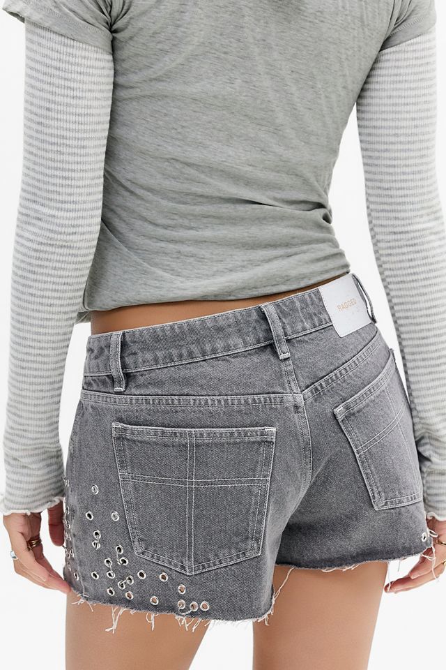 The Ragged Priest Mini Shorts Grises con Ojales y Dijes #3