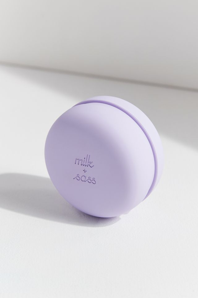 Milk+Sass - Brosse de démêlage violette en forme de macaron #1