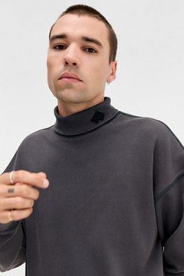 iets frans... Schwarzes Rollkragen-Langarmshirt