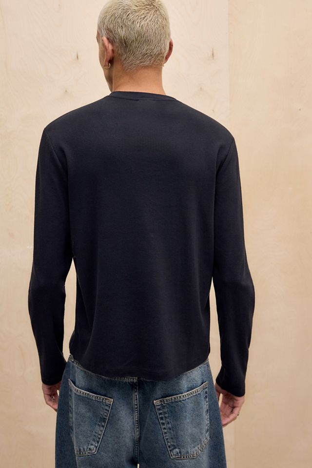 UO Camiseta Negra de Manga Larga Ajustada #3