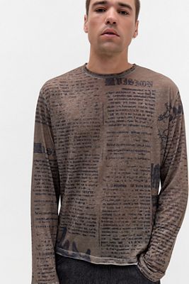 Archivis Zeitungs-Langarm-Grafik-T-Shirt