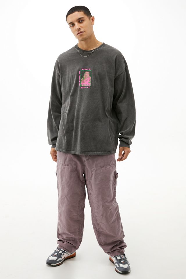 UO – Longsleeve „Alone In Tokyo“ in Schwarz mit Landschaftsprint #2