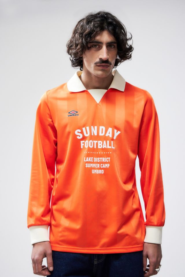 Umbro UO Exclusive Bright Orange Football Jersey | Urban Outfitters UK