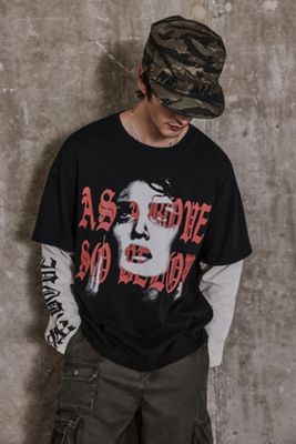 T-Shirt UO Grunge a Doppio Strato