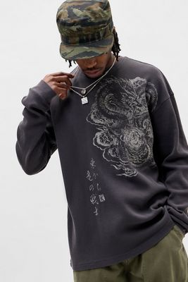 T-shirt graphique gaufré à manches longues UO Black Dragon