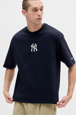 New Era UO Exclusive New York Yankees Besticktes T-Shirt