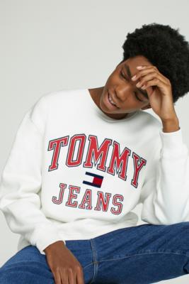 Tommy jeans 90s store capsule logo sweatshirt