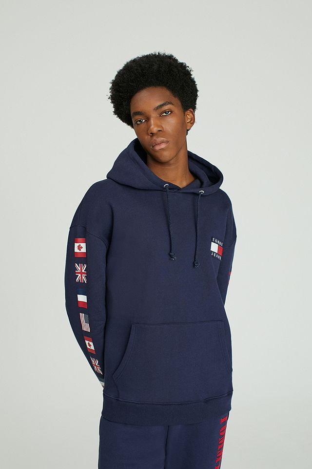 Tommy Jeans ‘90s Peacoat Hoodie | Urban Outfitters UK