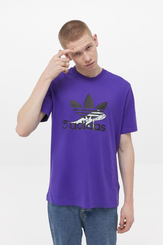 Corteza lavandería Abuelo adidas Originals Energy Chameleon Trefoil Logo T-Shirt | Urban Outfitters UK