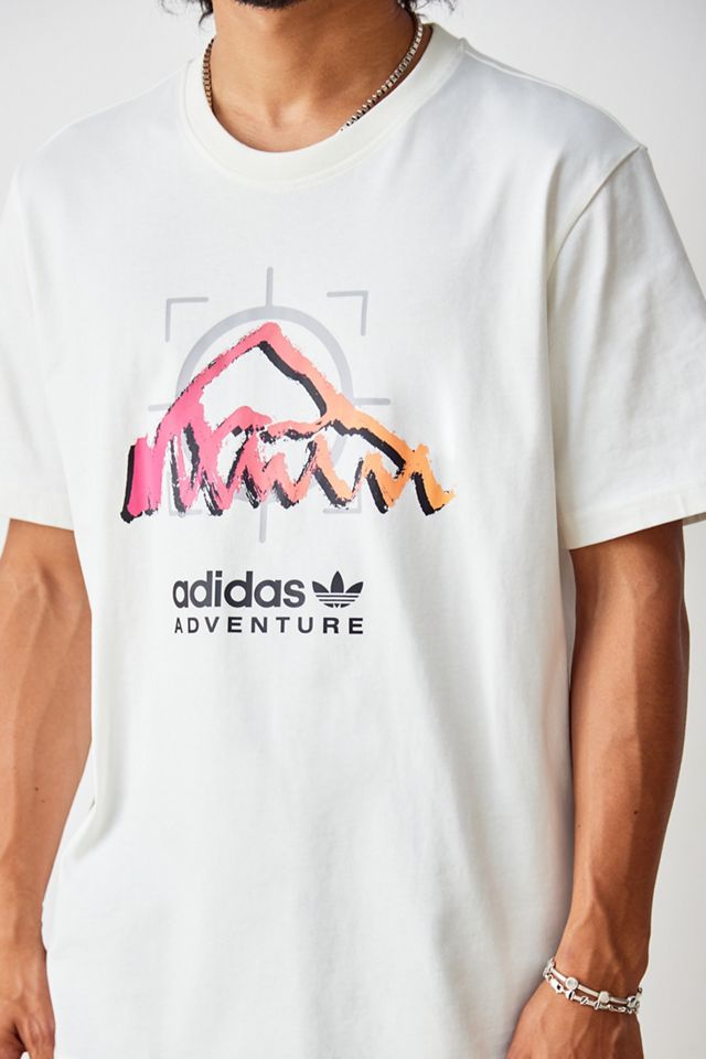 adidas - T-shirt de randonnée Adventure blanc cassé #1