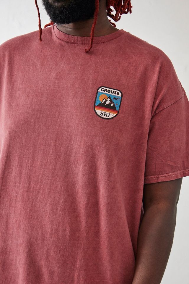 UO Kastanienbraun Ski Club T-Shirt #2