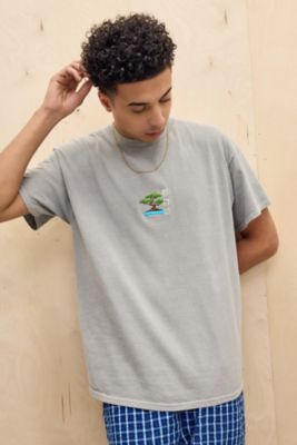 Graphic Tees Men s Printed T Shirts Graphic T Shirts Urban Outfitters UK