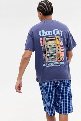 UO Blaues Chuo City T-Shirt