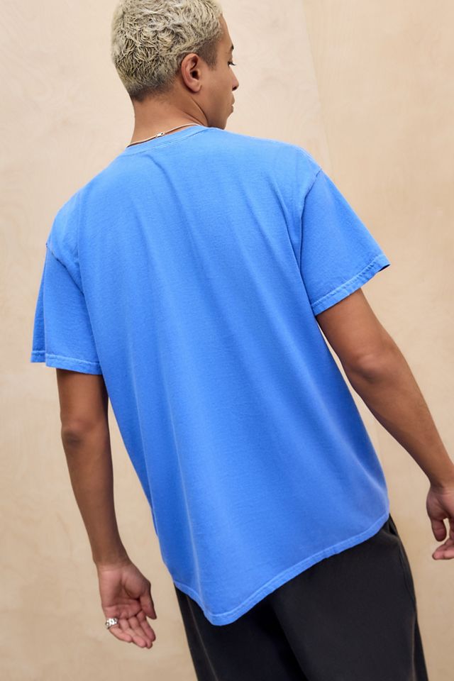 UO Blaues T-Shirt mit Erdbeermotiv #3