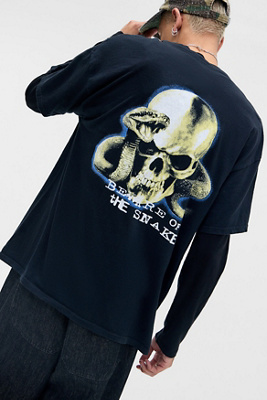UO Black Beware of Snakes T-Shirt - Black M at Urban Outfitters