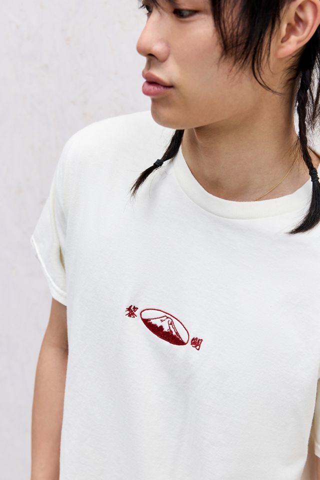 T-Shirt UO Bianca con Montagna Ricamata #2