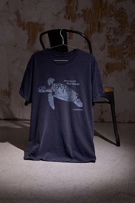 UO Turtle Flow Graphic Tee