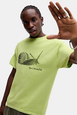 Camiseta Gráfica UO Lime Snail Panic