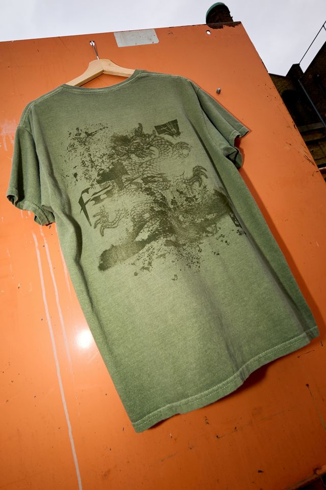 UO Grafik-T-Shirt mit Spritzer-Drachen #2