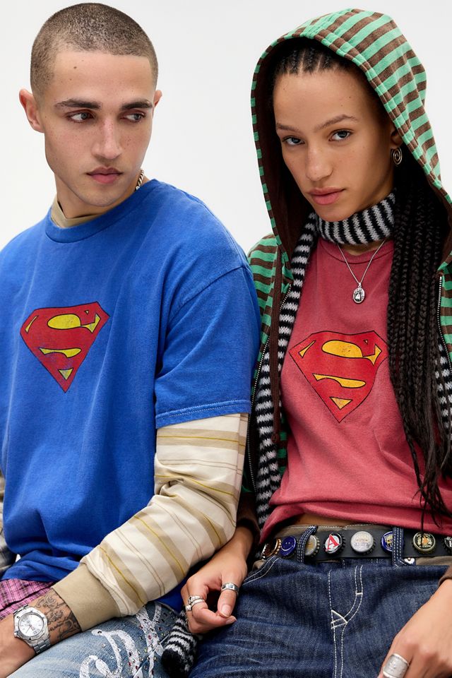 Camiseta Gráfica con Logo de Superman de UO #5