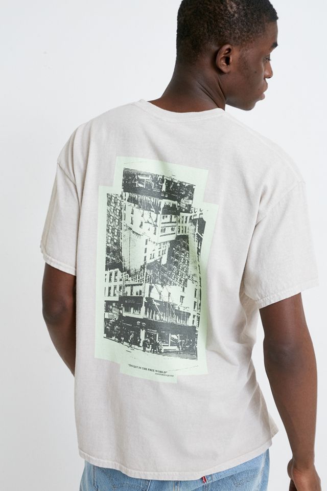 Urban Outfitters – T-Shirt „Free World“ in Steingrau #1