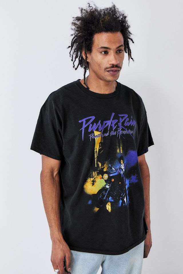 UO Maglietta Nera Purple Rain #1