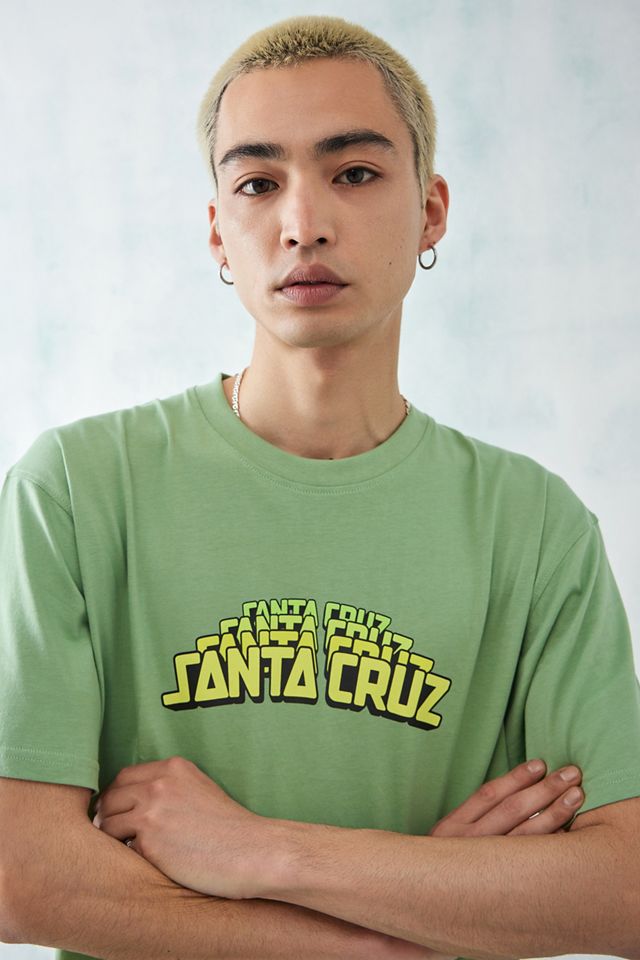 Santa Cruz UO Exclusive – T-Shirt mit gebogenem Logo #1