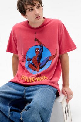 UO Rotes Spiderman T-Shirt