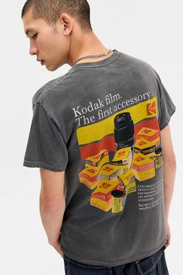 T-shirt graphique UO Kodak noir délavé