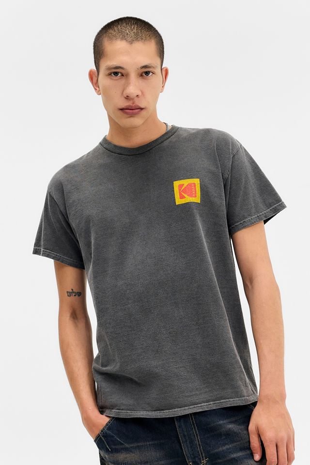 Camiseta Kodak Negra Lavada UO #3