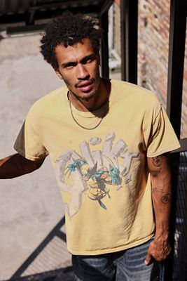 UO Gelbes Wolverine Grafik-T-Shirt
