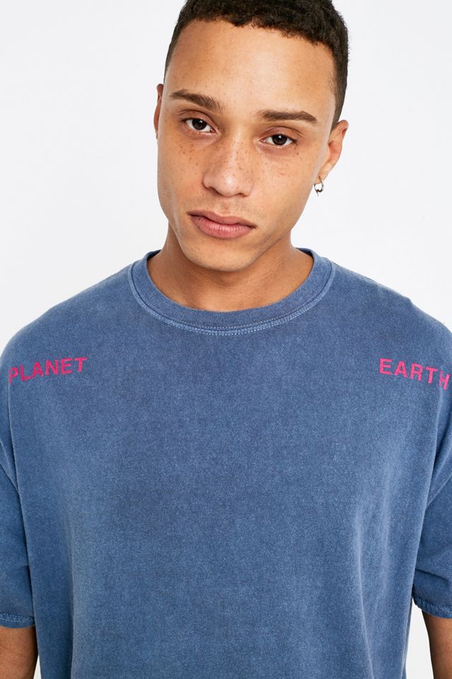 Urban Outfitters – T-Shirt „Planet Earth​​​​​​​“ in Blau #1