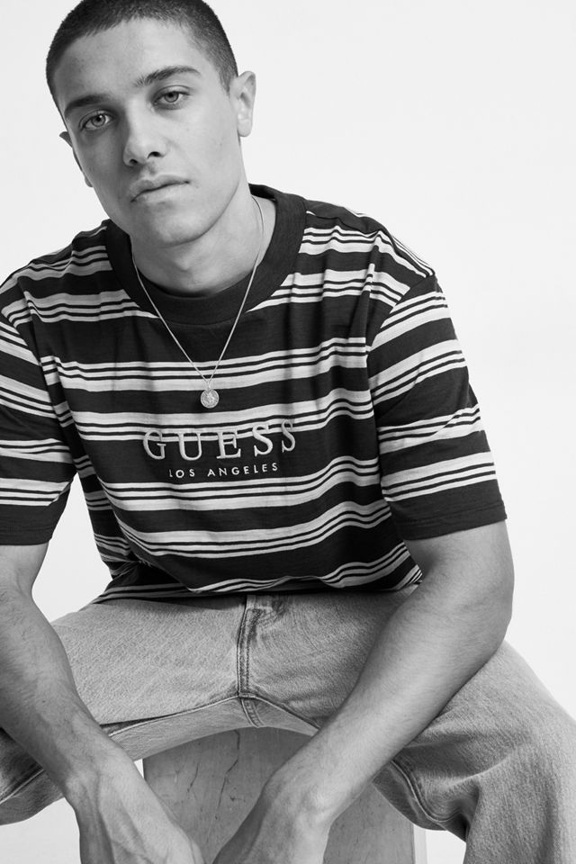 GUESS Originals - T-shirt à rayures horizontales, exclusivité UO #1