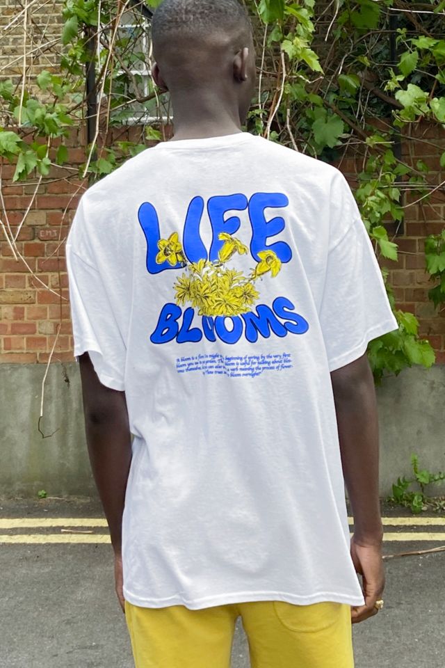 UO Life Blooms T-Shirt | Urban Outfitters UK