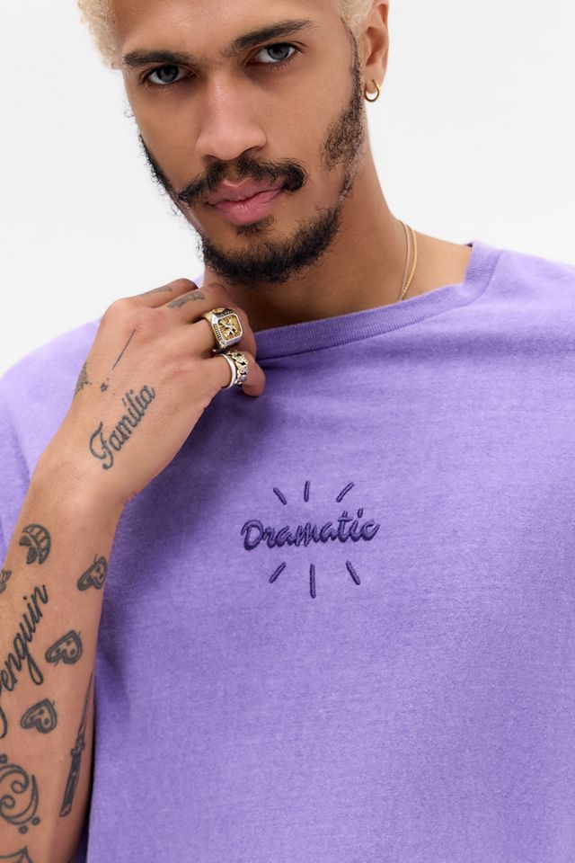UO Lila Dramatisches T-Shirt #1