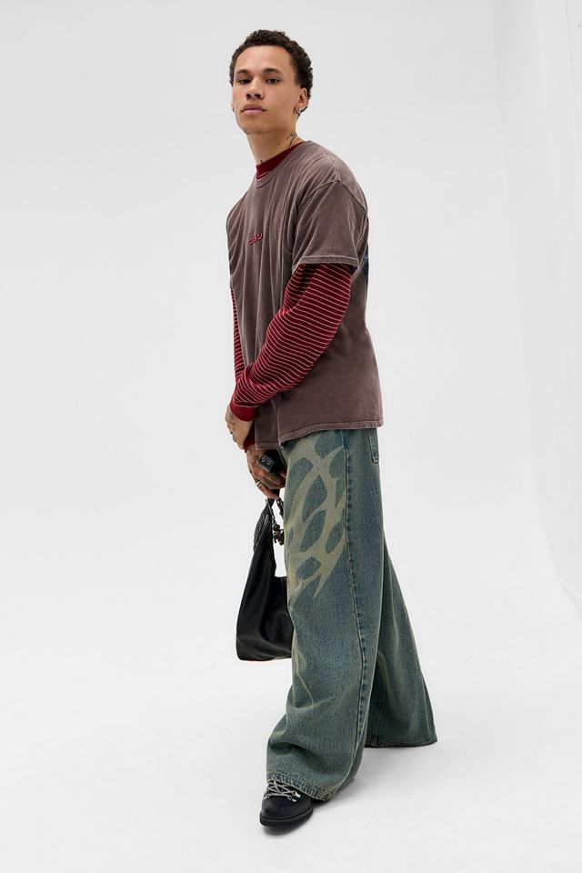 UO Braunes Asiatic Car T-Shirt #3