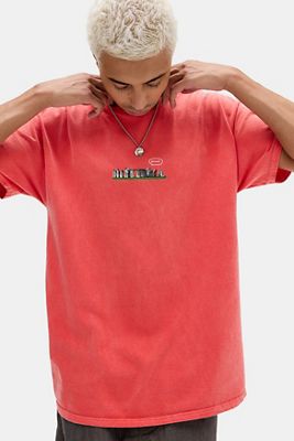 Camiseta UO Red Stoned