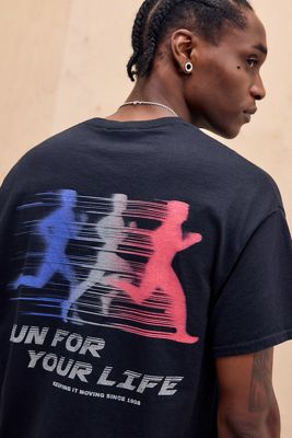 UO Schwarzes Run Club T-Shirt